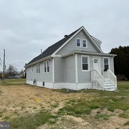 Rent this 4 bed house on 278 Lee Avenue in Beaver Dam, Pennsville Township