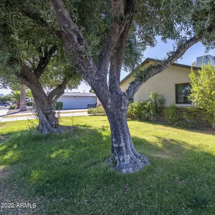 Image 2 - 8638 East Solano Drive, Scottsdale, AZ 85250, USA - House for sale