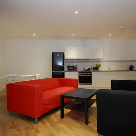 Rent this 4 bed apartment on Buffet City in St Andrew's Cross, Plymouth