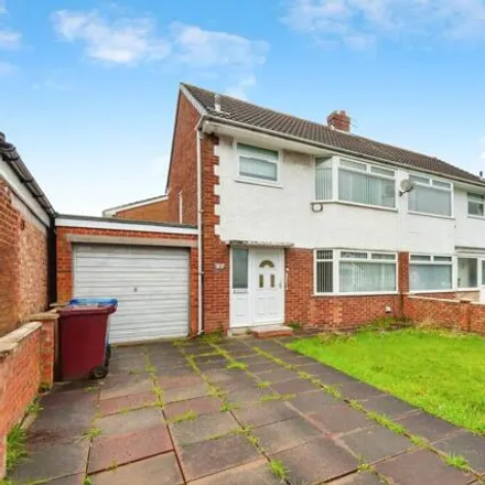 Buy this 3 bed duplex on New Hutte Lane in Knowsley, L26 9UD