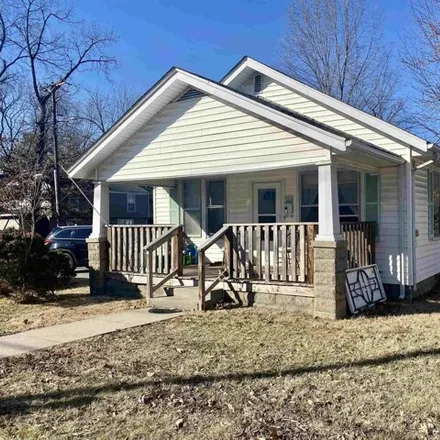 Buy this 3 bed house on 783 South James Street in Carbondale, IL 62901