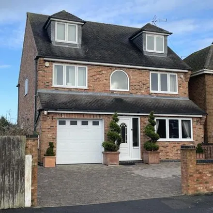 Buy this 5 bed house on New Street in Swanwick, DE55 1BX