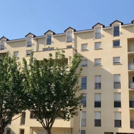 Rent this 1 bed apartment on 16 Rue Louis Blanc in 24000 Périgueux, France