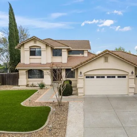 Buy this 5 bed house on 133 Fallen Leaf Drive in Vacaville, CA 95687