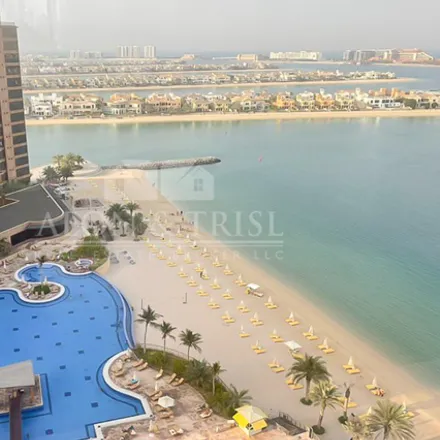 Image 3 - Essque Palm Jumeirah, Tiara residences parking road, Palm Jumeirah, Dubai, United Arab Emirates - Apartment for rent