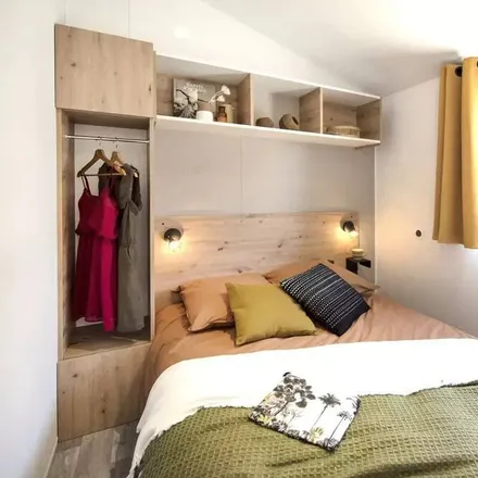 Rent this 2 bed house on Le Tilleul - Église in Route du Havre, 76790 Le Tilleul