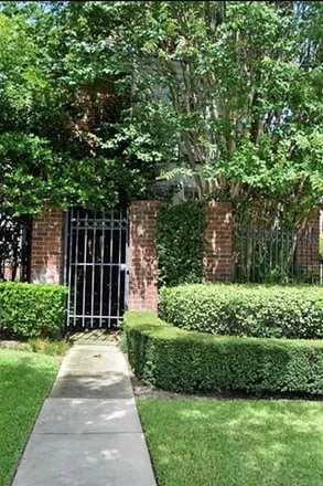 Rent this 3 bed house on Devonshire Crescent in Houston, TX 77030
