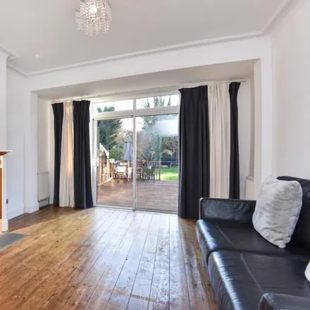 Image 3 - Kings Hall Road, London, BR3 1LP, United Kingdom - House for rent