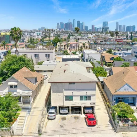 Buy this studio townhouse on 1116 South Ardmore Avenue in Los Angeles, CA 90006