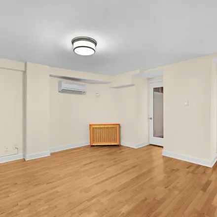 Image 7 - The Somerset, 1365 York Avenue, New York, NY 10021, USA - Apartment for rent