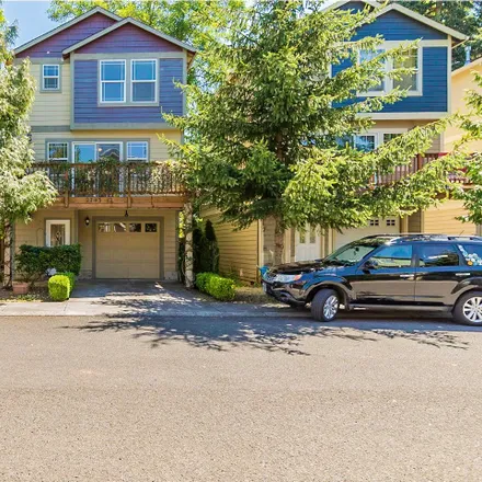 Buy this 3 bed condo on 2743 Southeast 98th Avenue in Portland, OR 97266