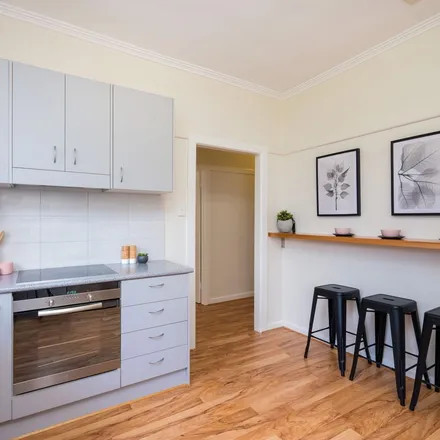 Rent this 3 bed apartment on Roper Street in Albury NSW 2640, Australia