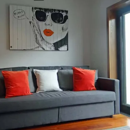 Rent this 2 bed apartment on Cepsa in Travessa da Asprela, Porto