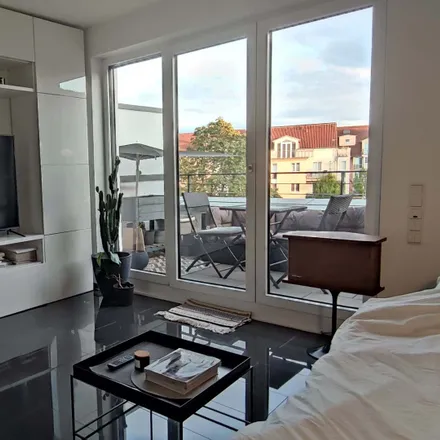 Rent this 3 bed apartment on Göttinger Straße 4 in 51103 Cologne, Germany