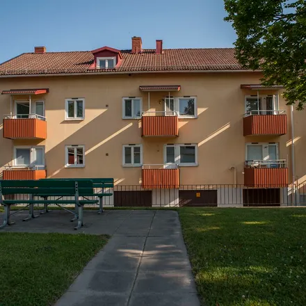 Rent this 3 bed apartment on Allégatan 8 in 682 30 Filipstad, Sweden
