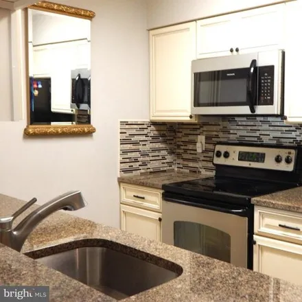 Image 4 - 2401 Ravens Crest Dr Unit 2401, Plainsboro, New Jersey, 08536 - Apartment for rent