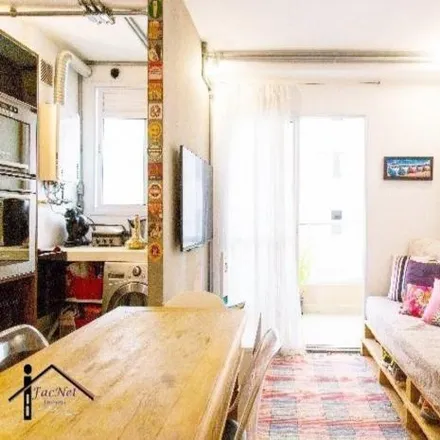 Buy this 2 bed apartment on Rua Paulo Orozimbo 556 in Aclimação, São Paulo - SP