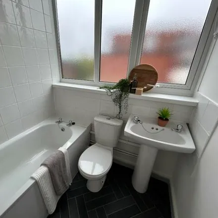 Image 6 - Meynell House, Browns Green, Birmingham, B20 1BE, United Kingdom - Apartment for rent