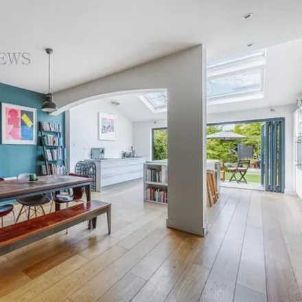 Image 4 - 7 Beaconsfield Road, London, W5 5HA, United Kingdom - Townhouse for sale