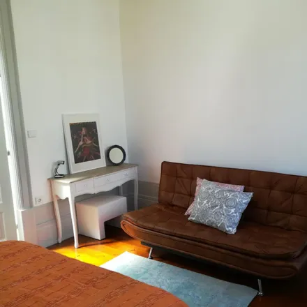 Image 2 - Roma, Rua de Santo Ildefonso 310, 4000-465 Porto, Portugal - Room for rent