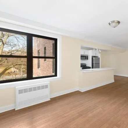 Image 4 - 4489 Broadway, New York, NY 10040, USA - Apartment for sale