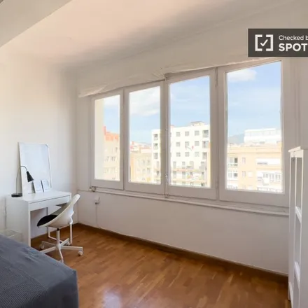 Rent this 5 bed room on Carrer d'Enric Granados in 46, 08001 Barcelona