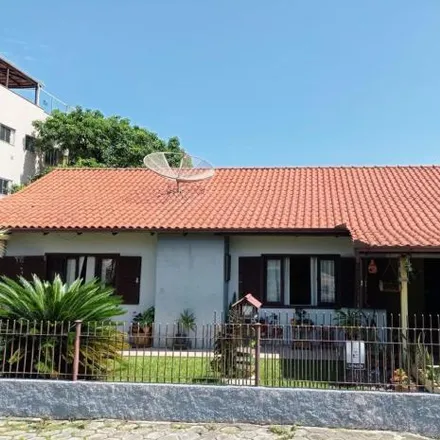 Buy this 3 bed house on Rua José Joaquim Tavares in Centro, Penha - SC