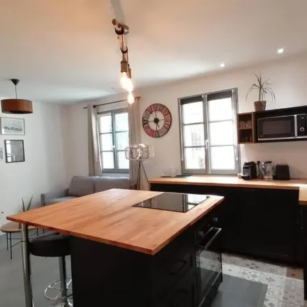 Rent this 2 bed apartment on 30 Rue Pasteur in 78120 Rambouillet, France