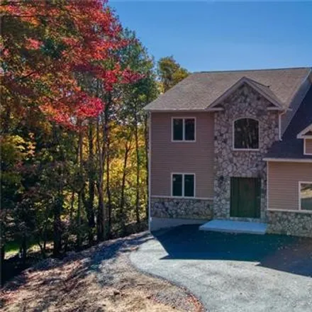Image 2 - 577 Clearview Drive, Tobyhanna Township, PA 18334, USA - Apartment for sale