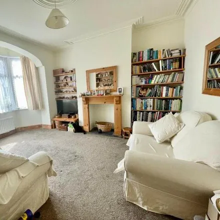 Image 3 - Marguerite Drive, Leigh on Sea, SS9 3NG, United Kingdom - House for sale
