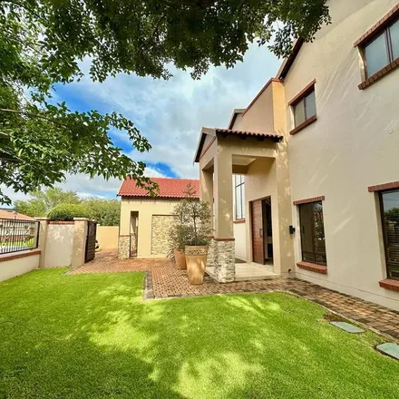 Image 4 - Lake Drive, Midfield Estate, Gauteng, 1666, South Africa - Apartment for rent