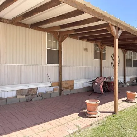 Image 4 - 561 Southwest 3rd Street, Dimmitt, TX 79027, USA - House for sale