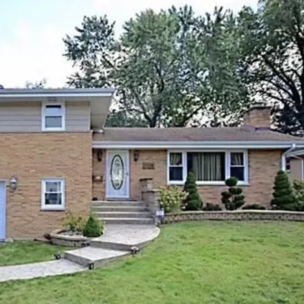 Buy this 4 bed house on 1769 Campbell Avenue in Des Plaines, IL 60016