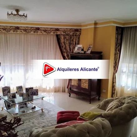 Rent this 4 bed apartment on Passatge Segon Pòrtic Consistorial / Pasaje Segundo Pórtico Consistorial in 03002 Alicante, Spain