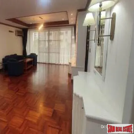 Rent this 4 bed apartment on Shell in Asok Montri Road, Asok