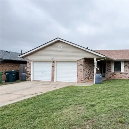 Buy this 3 bed house on North Mustang Road in Yukon, OK 73099
