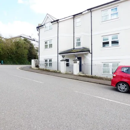 Rent this 2 bed apartment on Coombe Park Road in Teignmouth, TQ14 9EE