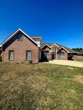 Rent this 4 bed house on 3438 White Oaks Drive in Abilene, TX 79606