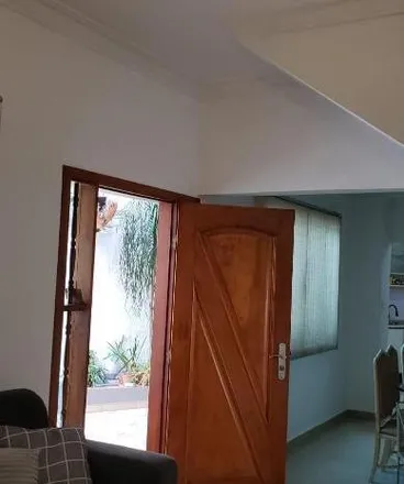 Buy this 3 bed house on Rua Território do Acre in Olímpico, São Caetano do Sul - SP