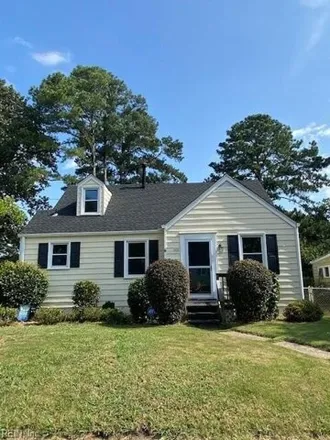 Rent this 3 bed house on 1300 Maplewood Avenue in Bay View Beach, Norfolk