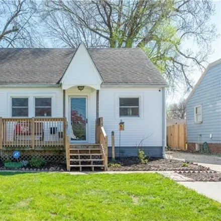 Buy this 2 bed house on 1475 Henderson Avenue in Des Moines, IA 50316