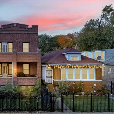 Image 1 - 2448 North Keeler Avenue, Chicago, IL 60639, USA - House for rent