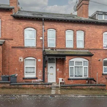 Buy this 4 bed townhouse on Bayswater Crescent in Leeds, LS8 5QF