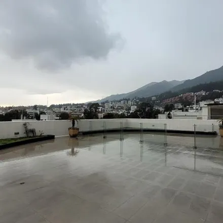 Buy this 3 bed apartment on Pedro Sarmiento De Gamboa OE4-182 in 170521, Quito