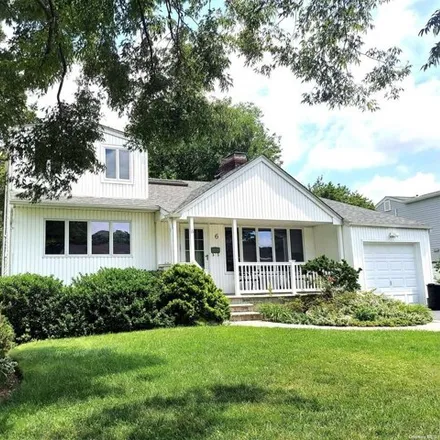 Buy this 4 bed house on 6 Greenvale Lane in Syosset, NY 11791