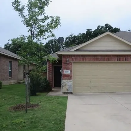 Rent this 3 bed duplex on 1305 Ravenwood Drive in Mansfield, TX 76063