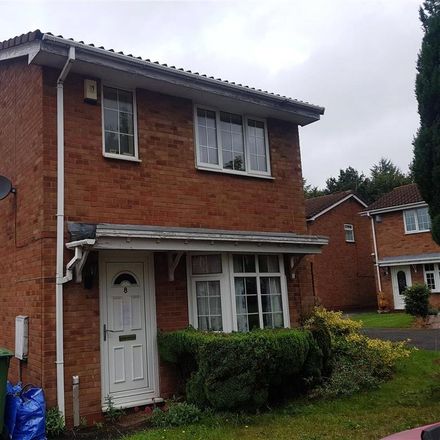 Rent this 3 bed house on Oleander Close in Telford, TF3 5EN