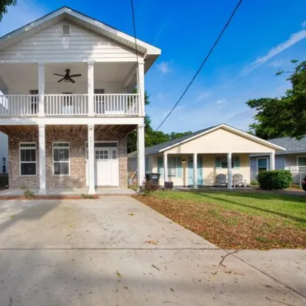 Rent this 3 bed house on 435 North Coyle Street in Pensacola, FL 32501