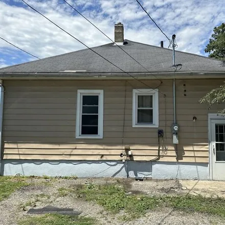 Image 6 - 1201 North 13th Street, Twelve Points, Terre Haute, IN 47807, USA - House for sale