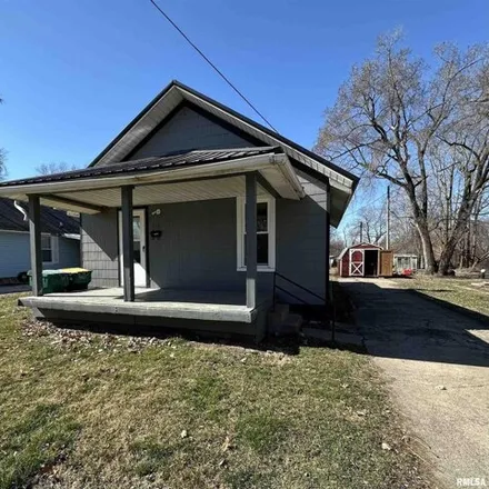 Buy this 2 bed house on unnamed road in Macomb, IL 61455